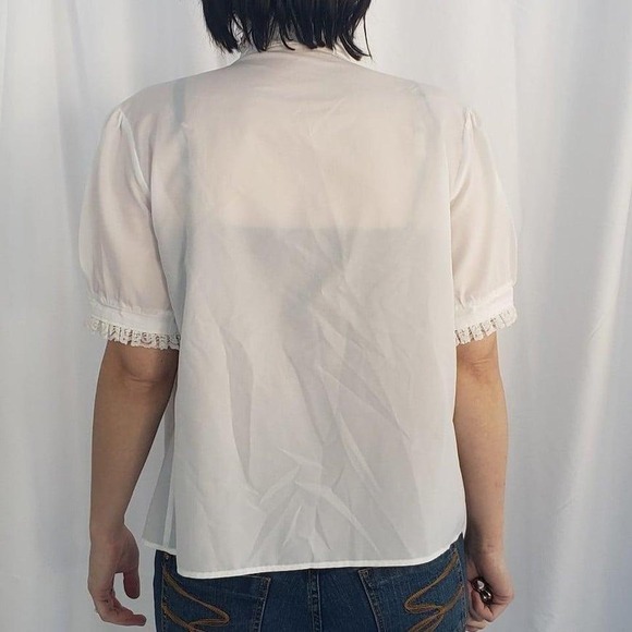 70s White Frilly Short Sleeve Button Down‎ - Picture 3 of 3